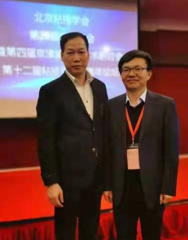 與中國建筑科學(xué)研究院曾兵博士合影